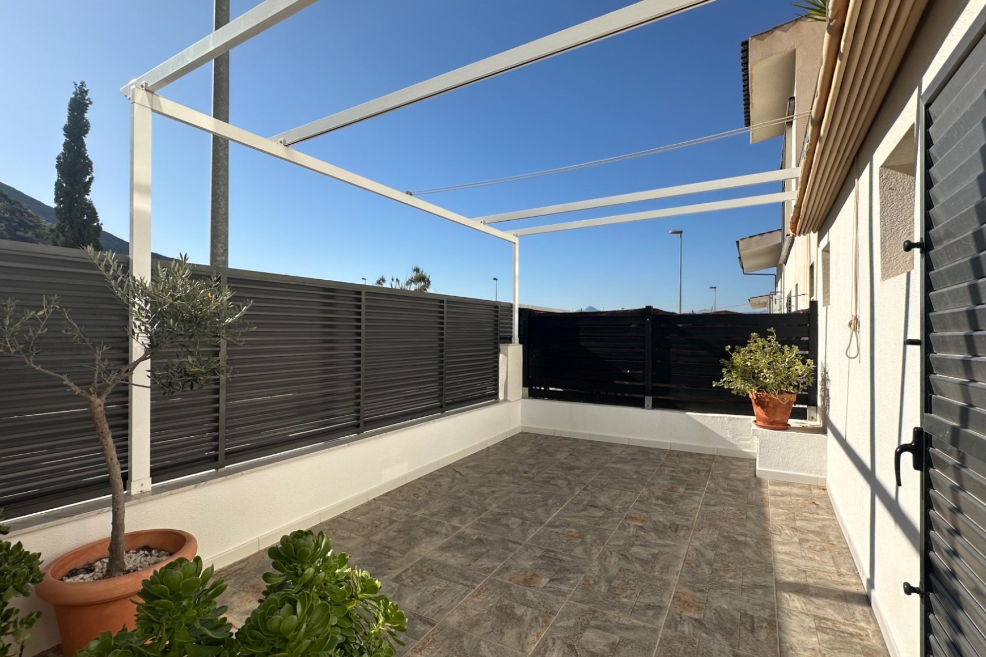 Reventa - Detached House / Villa - Cox - Cox - Country