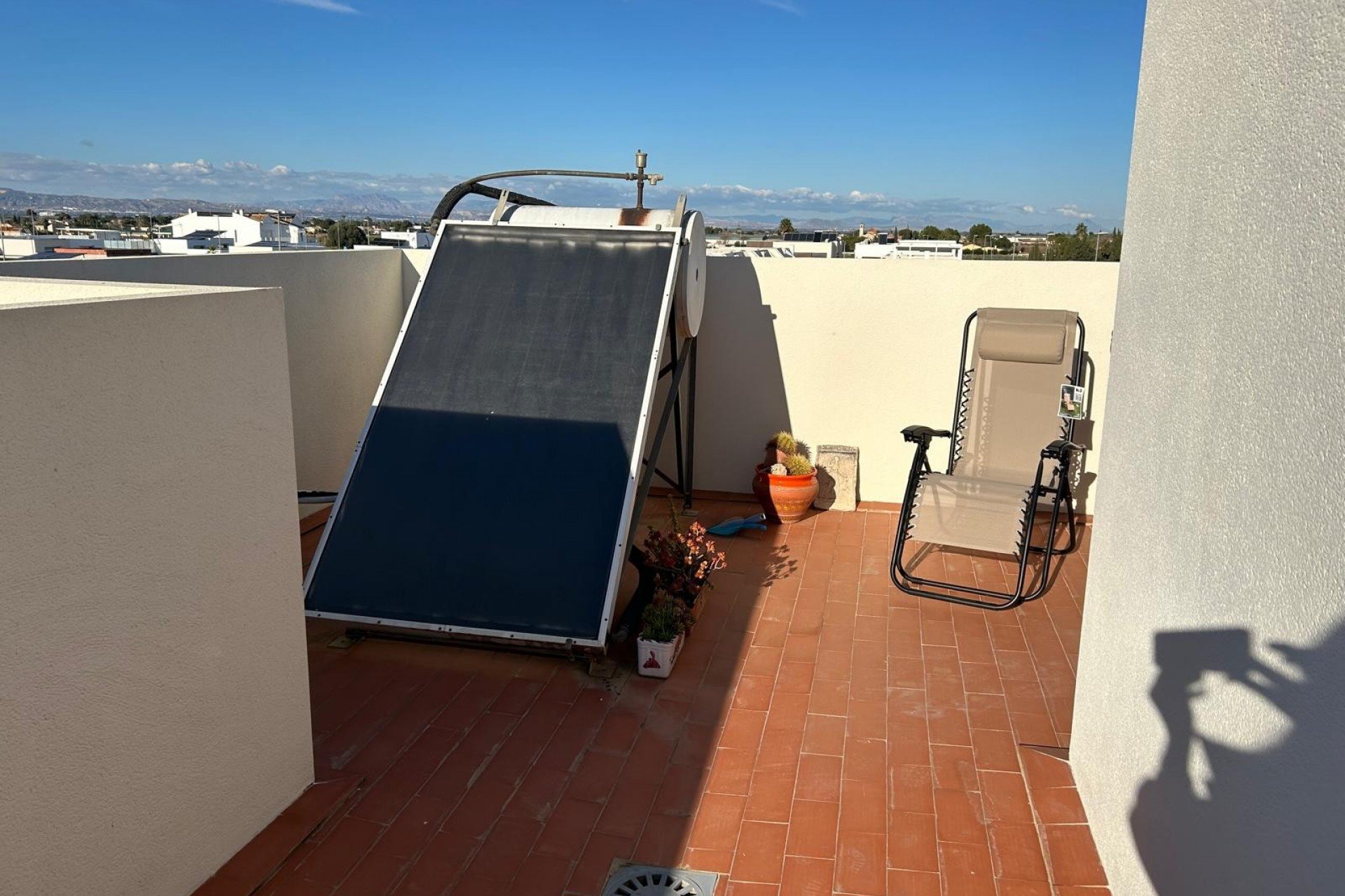 Reventa - Detached House / Villa - Daya Nueva