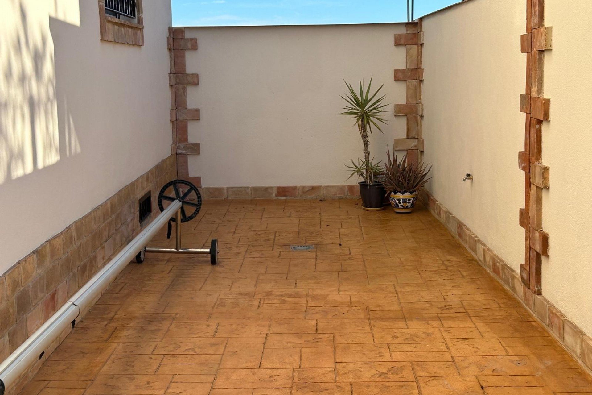Reventa - Detached House / Villa - Daya Nueva