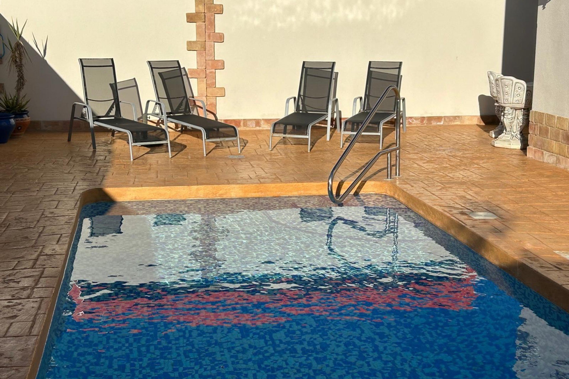 Reventa - Detached House / Villa - Daya Nueva