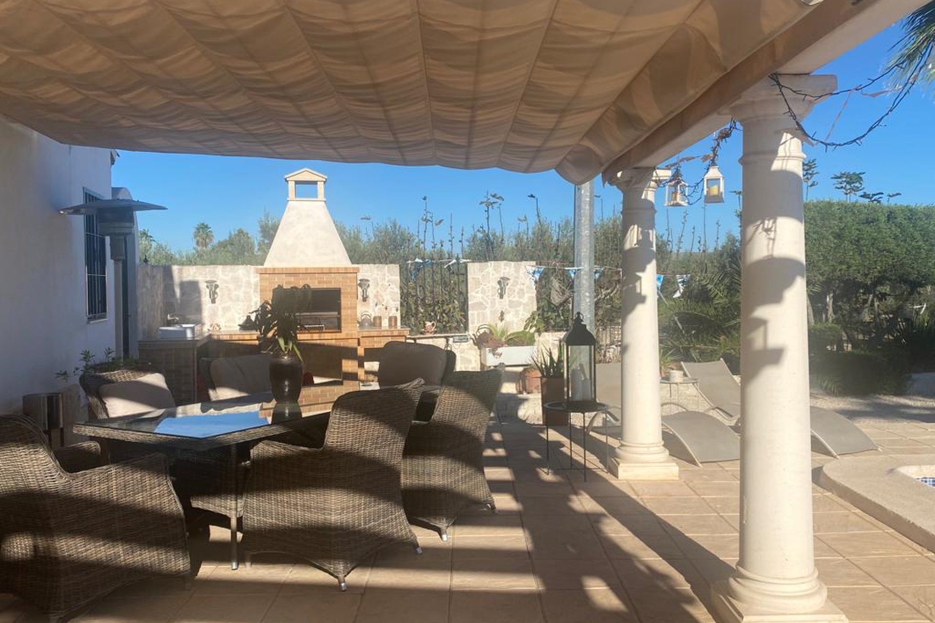 Reventa - Detached House / Villa - Dolores