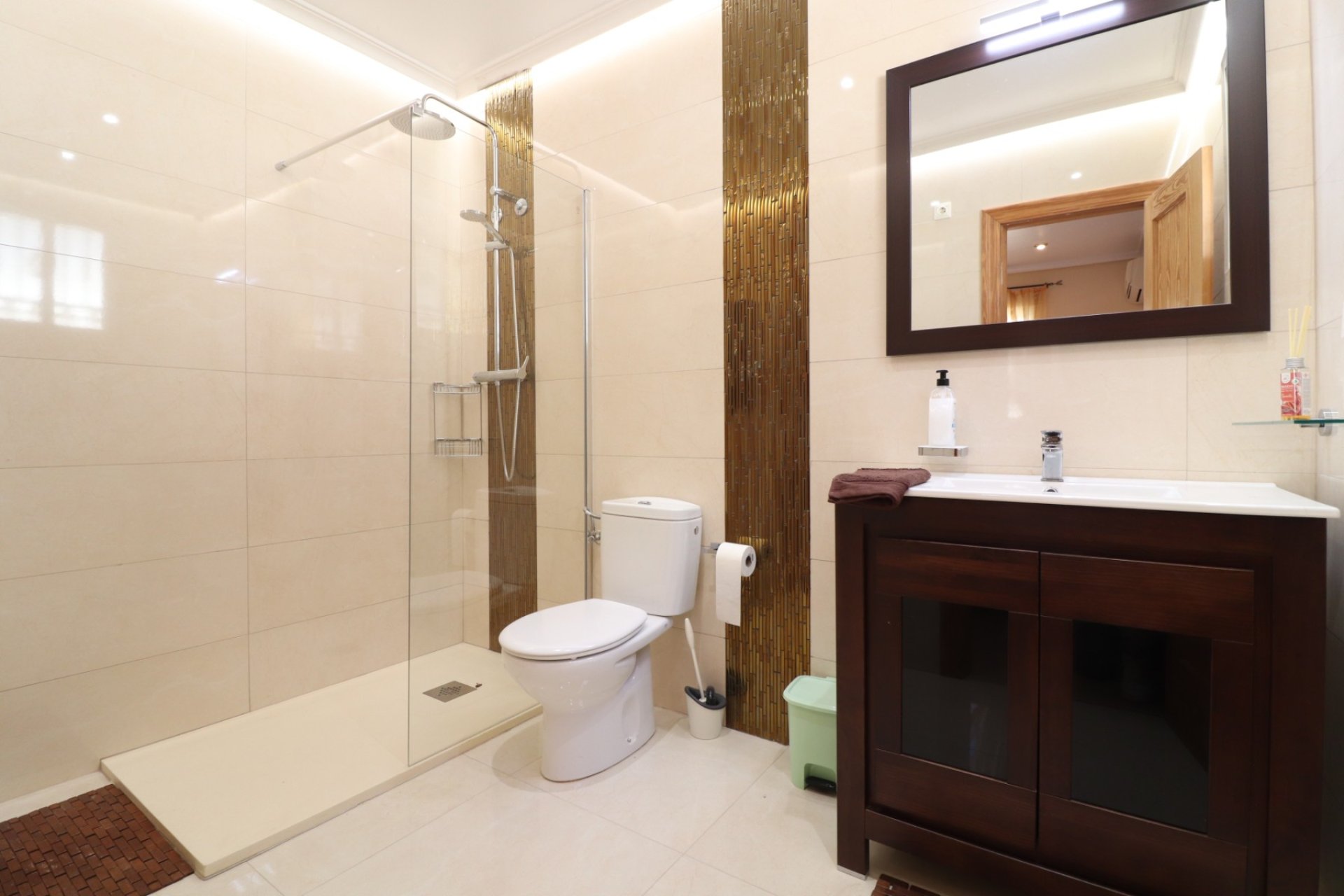 Reventa - Detached House / Villa - La Marina - La Escuera