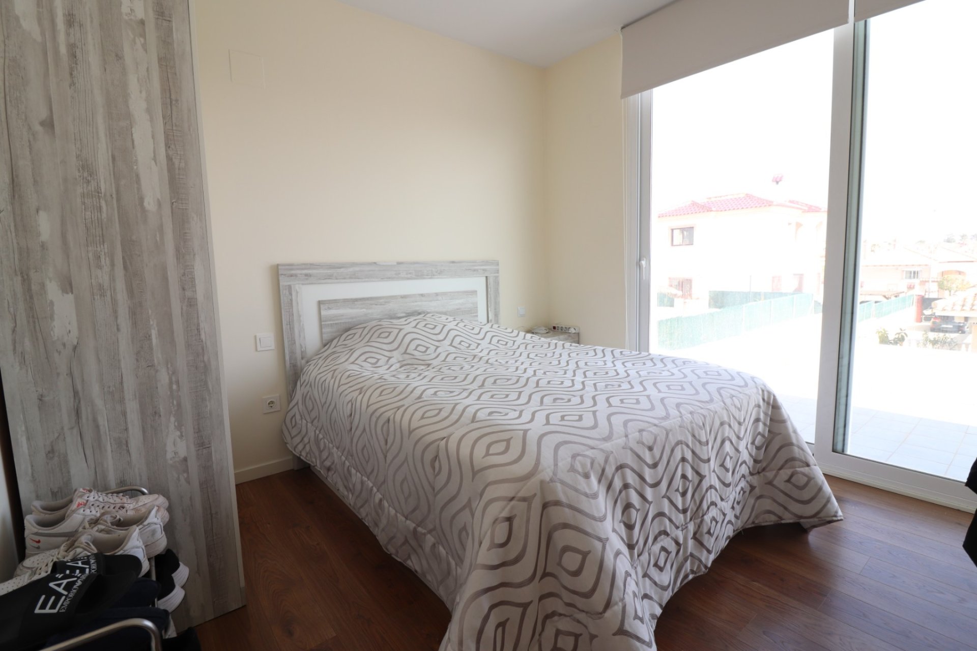 Reventa - Detached House / Villa - La Marina - La Marina - Urbanization