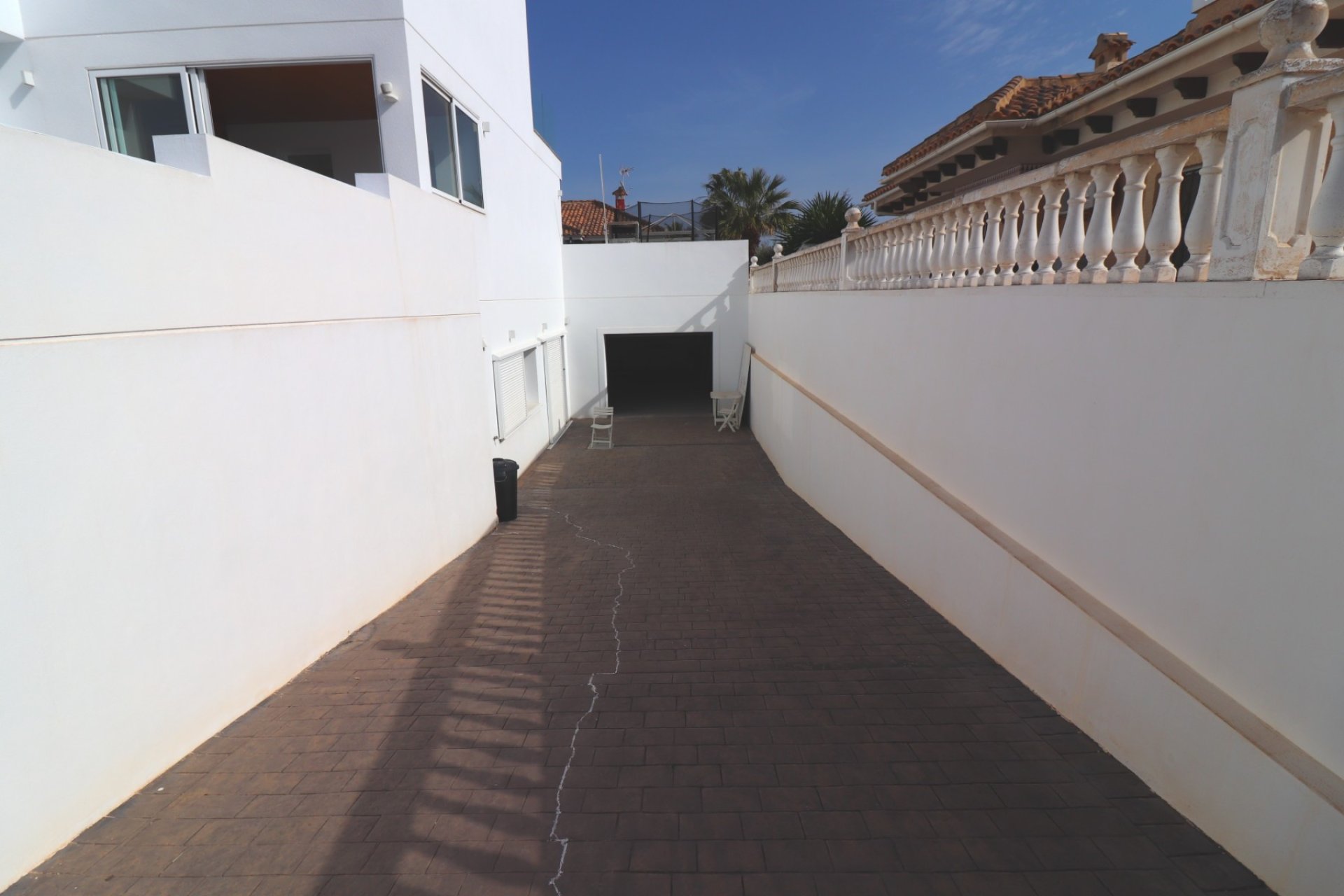 Reventa - Detached House / Villa - La Marina - La Marina - Urbanization