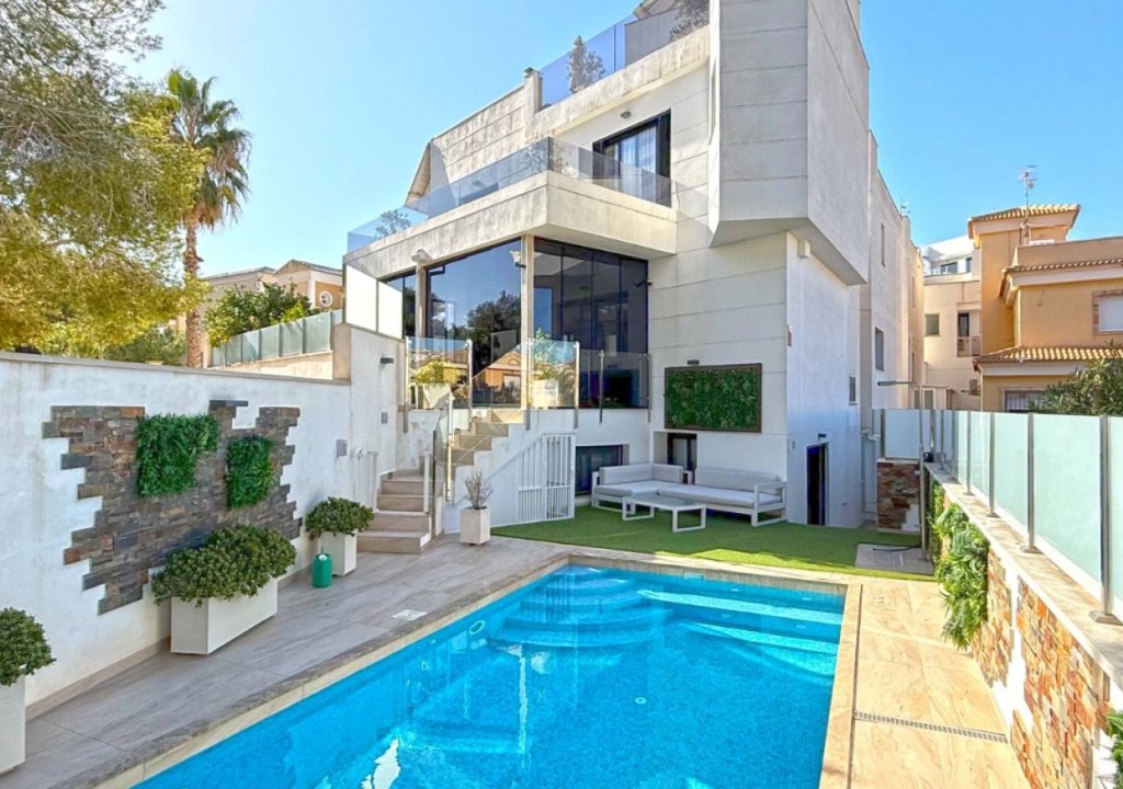 Reventa - Detached House / Villa - Orihuela Costa - Villamartín
