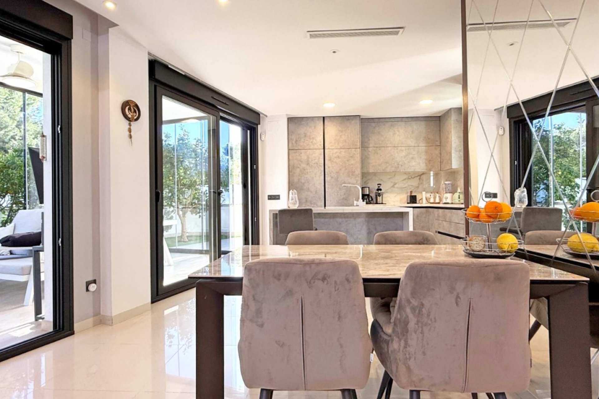 Reventa - Detached House / Villa - Orihuela Costa - Villamartín