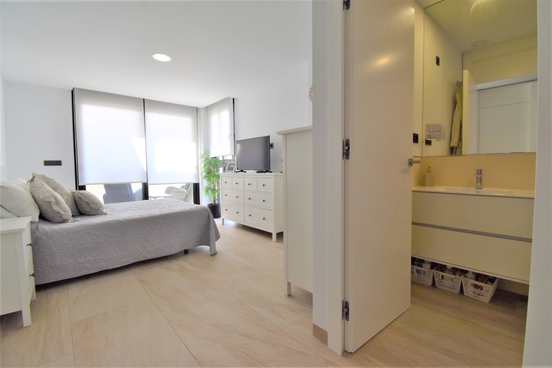 Reventa - Detached House / Villa - Orihuela Costa - Villamartin