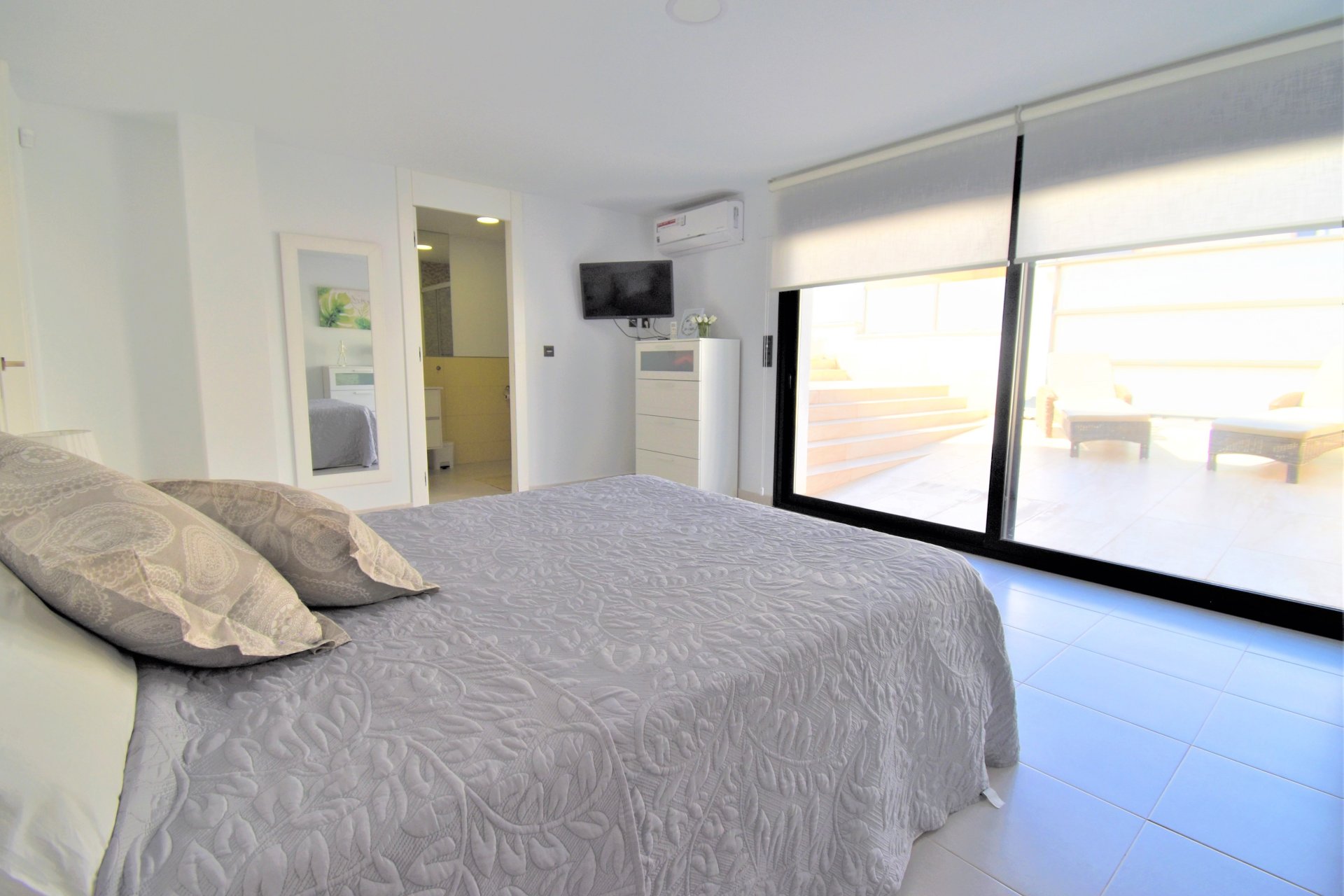 Reventa - Detached House / Villa - Orihuela Costa - Villamartin