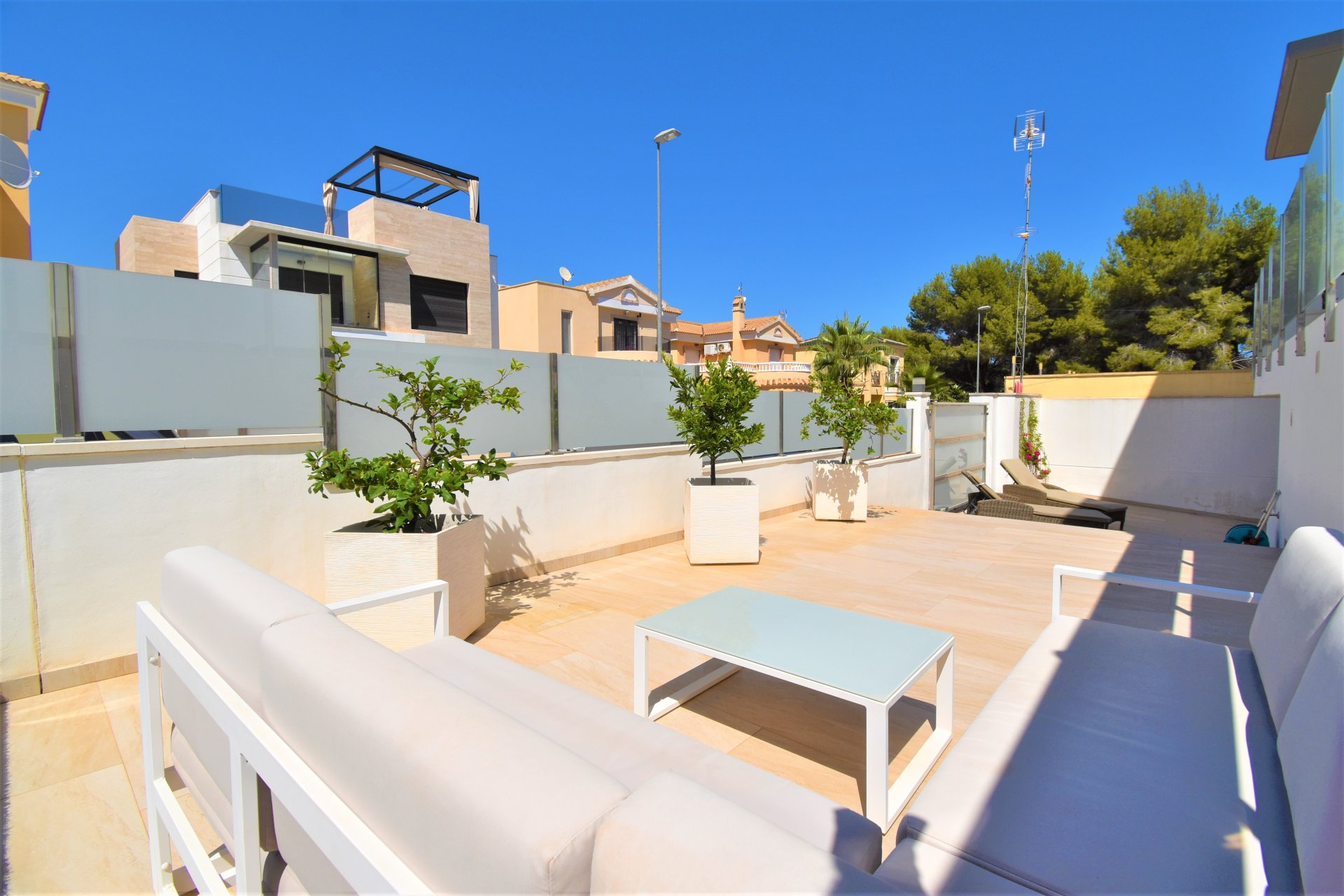 Reventa - Detached House / Villa - Orihuela Costa - Villamartin