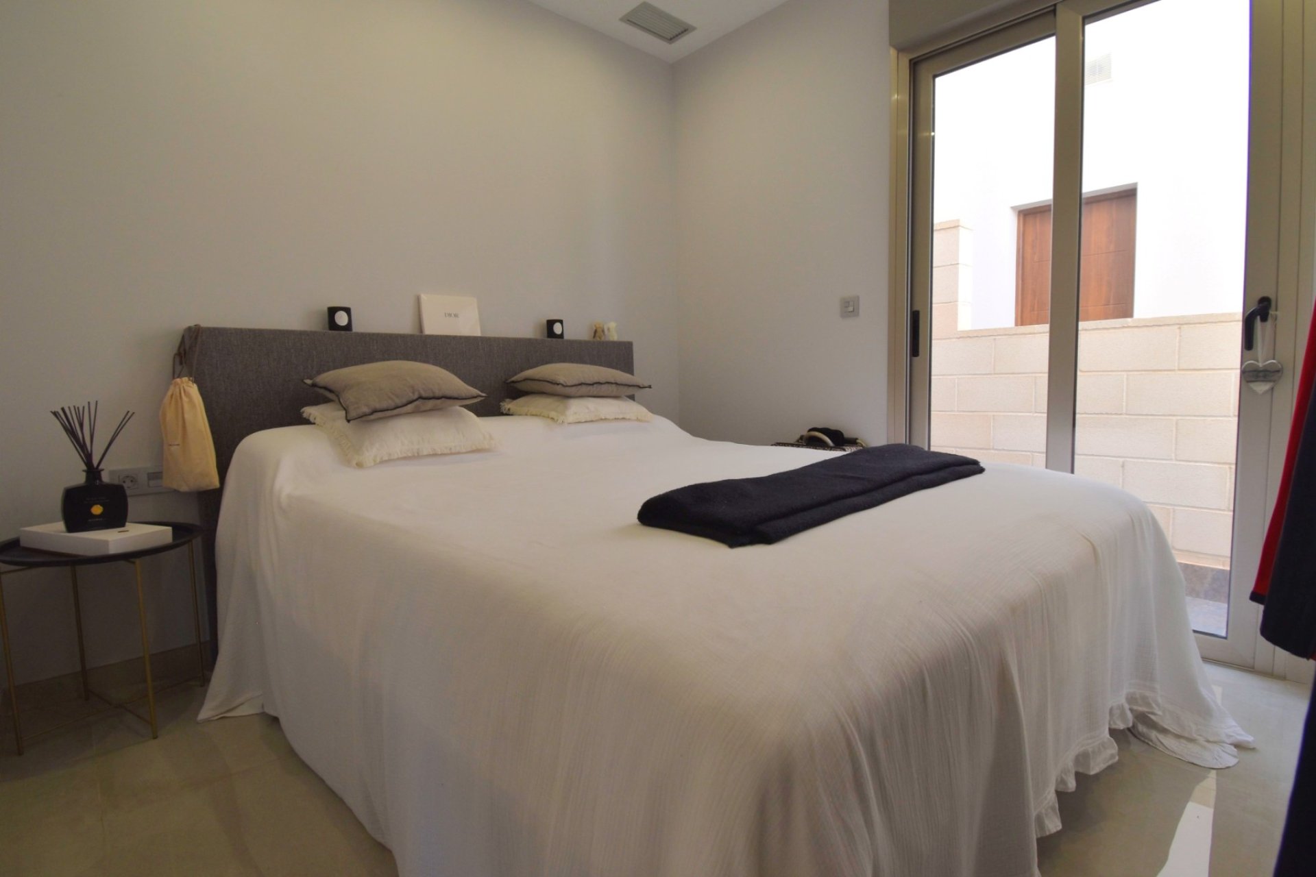 Reventa - Detached House / Villa - Orihuela Costa - Villamartin
