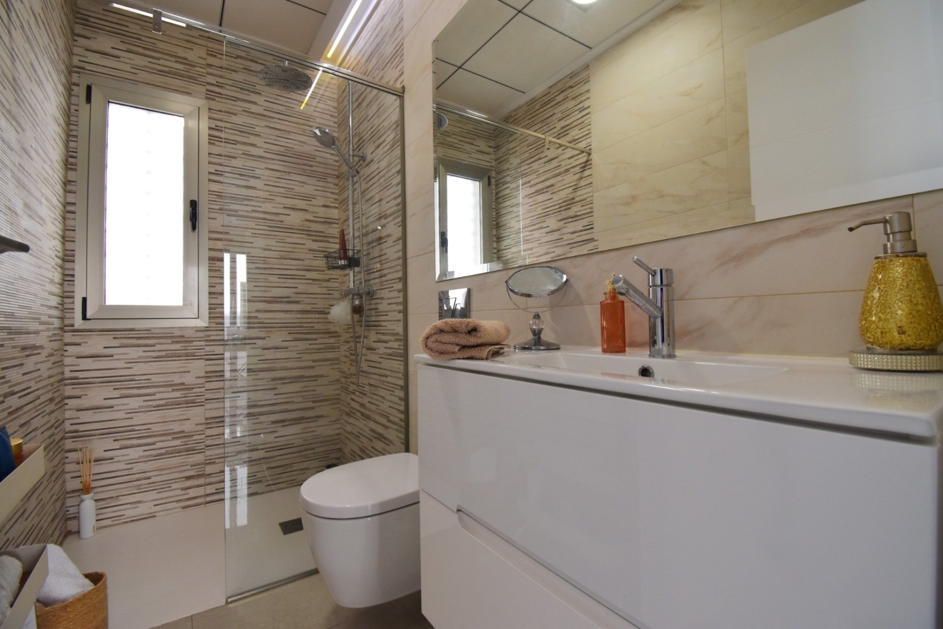 Reventa - Detached House / Villa - Orihuela Costa - Villamartin