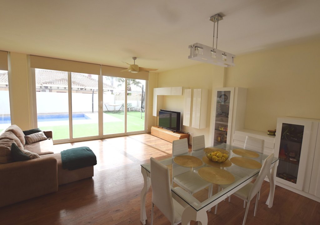 Reventa - Detached House / Villa - San Fulgencio - La Marina