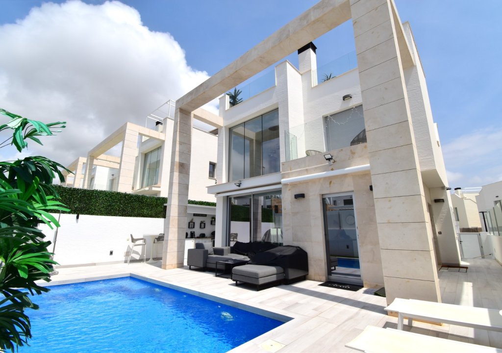 Reventa - Detached villa - Orihuela Costa - Lomas de Cabo Roig