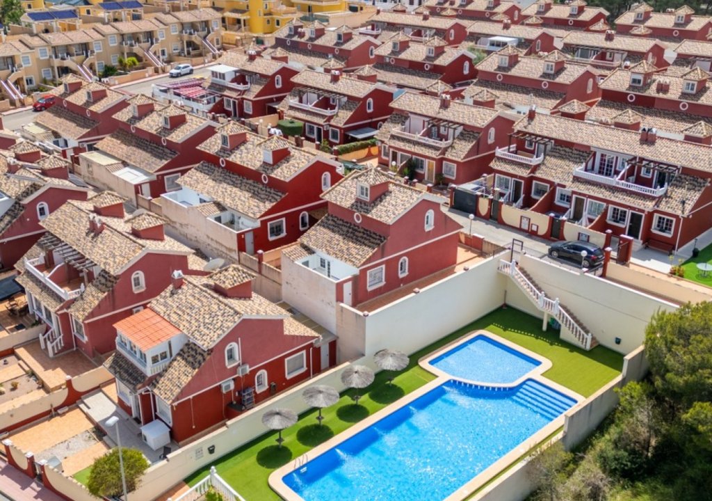 Reventa - Detached villa - Orihuela Costa - Villamartín