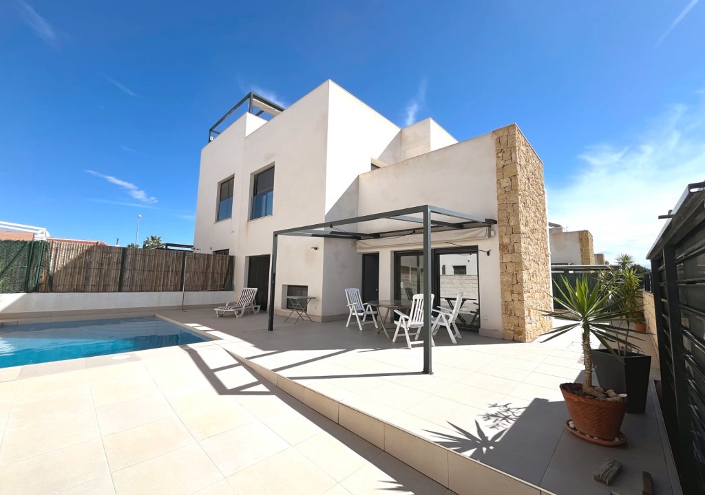 Reventa - Semi Detached - Ciudad Quesada - Pueblo Bravo