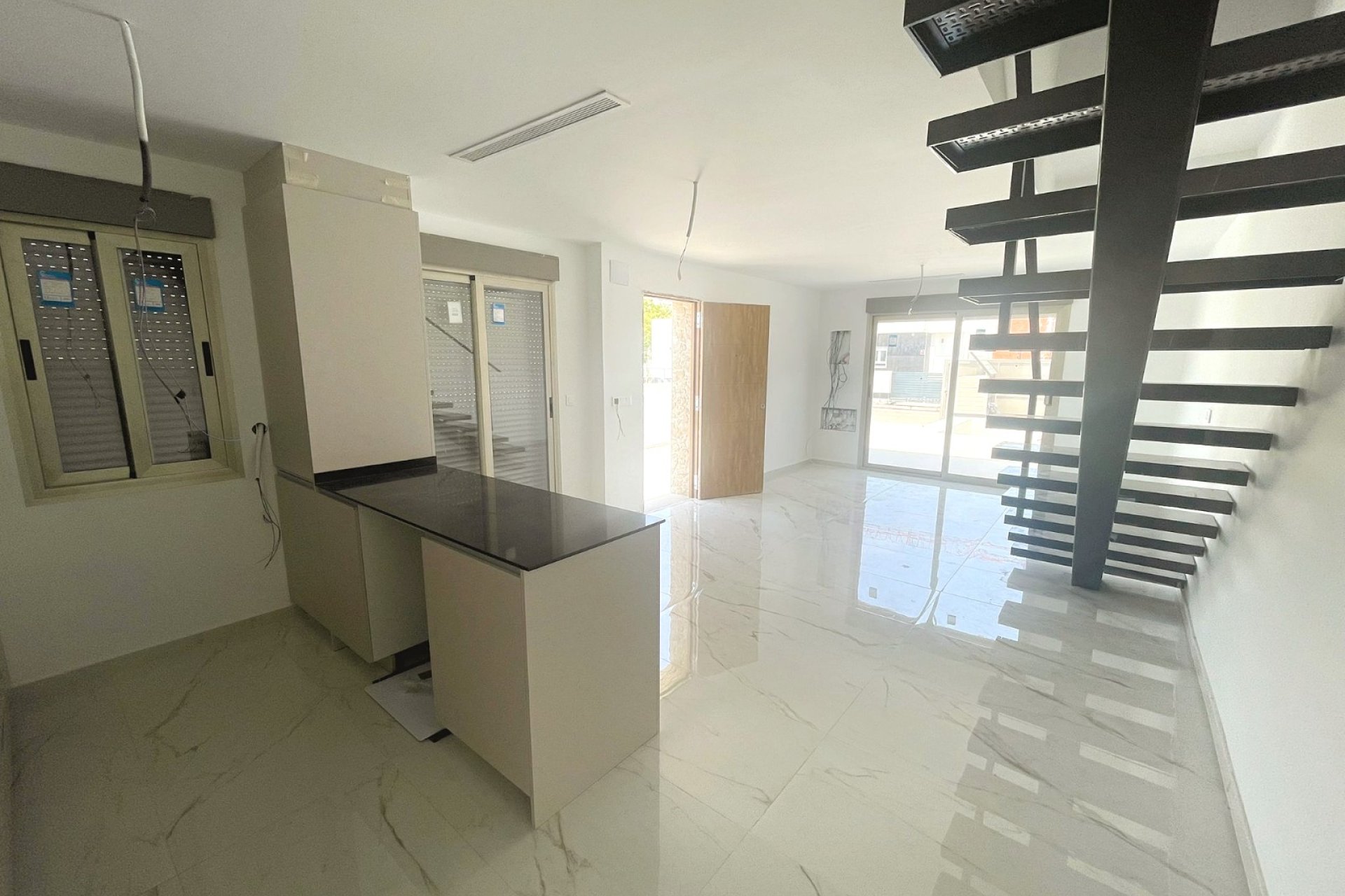 Reventa - Semi Detached - Daya Nueva