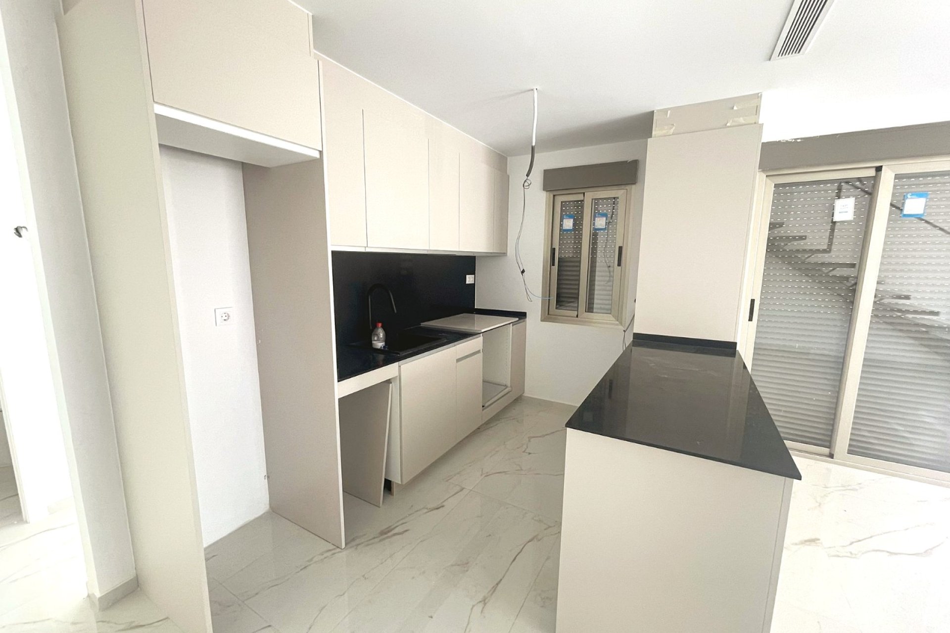 Reventa - Semi Detached - Daya Nueva