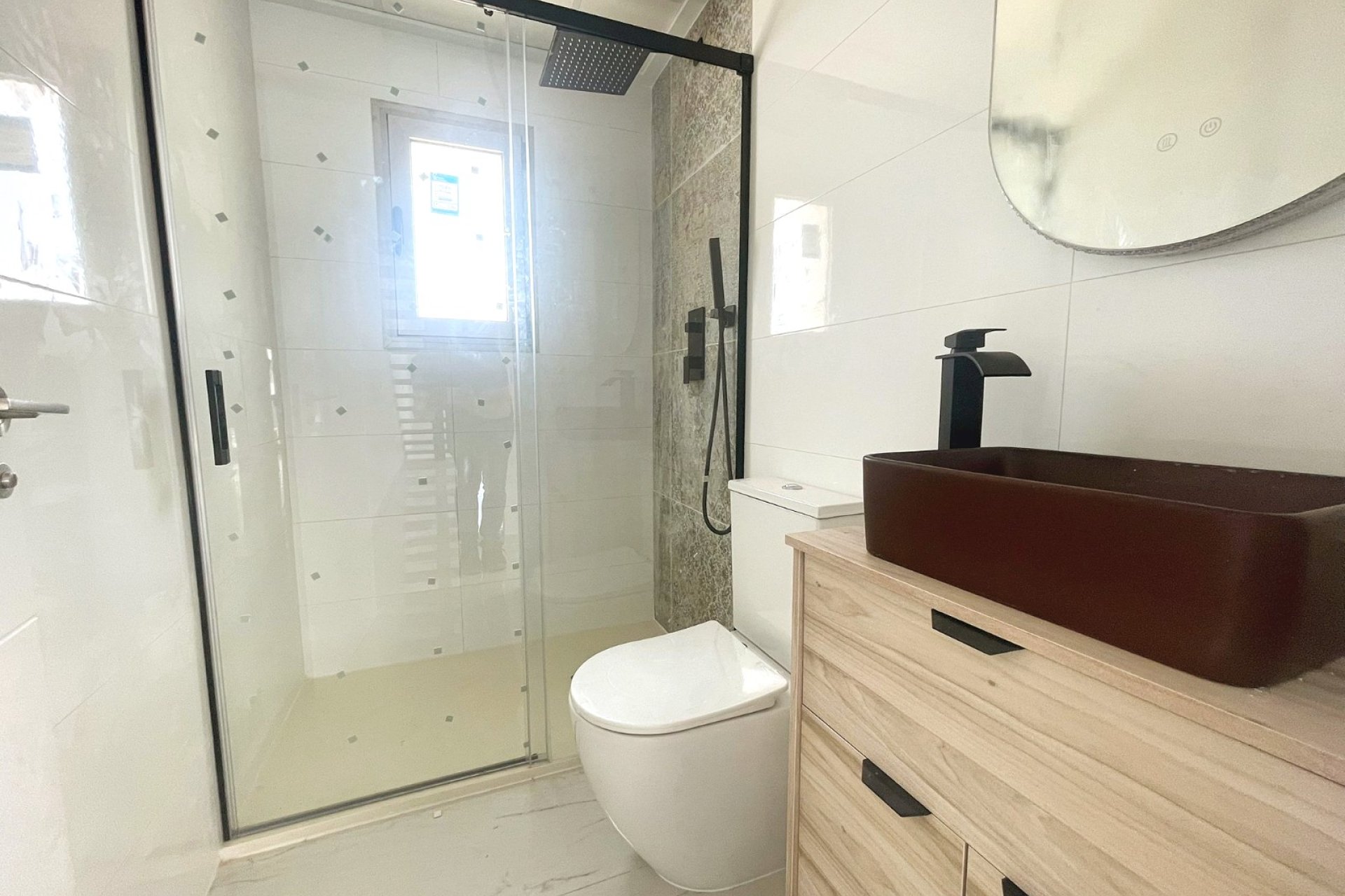 Reventa - Semi Detached - Daya Nueva