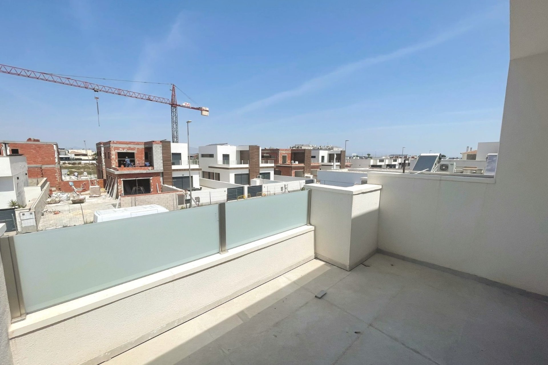 Reventa - Semi Detached - Daya Nueva