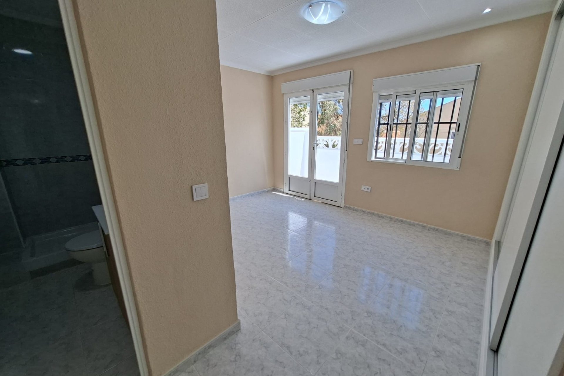 Reventa - Semi Detached - La Marina - La Marina - Urbanization