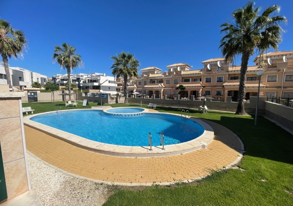 Reventa - Semi Detached Villa - Orihuela Costa - Villamartin