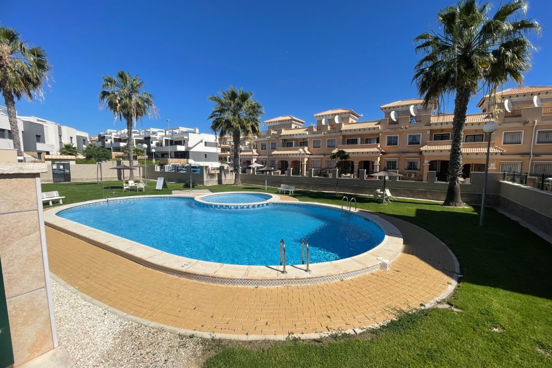 Reventa - Semi Detached Villa - Orihuela Costa - Villamartin