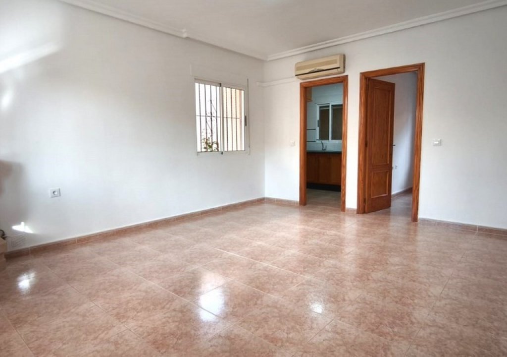 Reventa - Villa - Algorfa - Montemar - Saint Andrews Heights