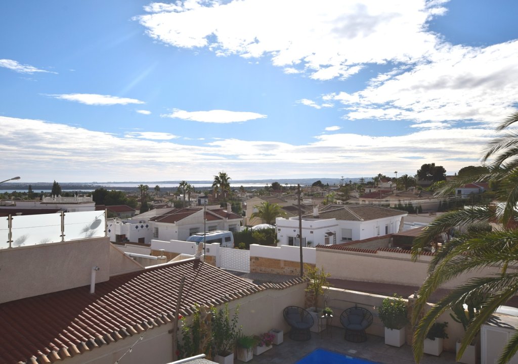 Reventa - Villa - Ciudad Quesada - Central Quesada