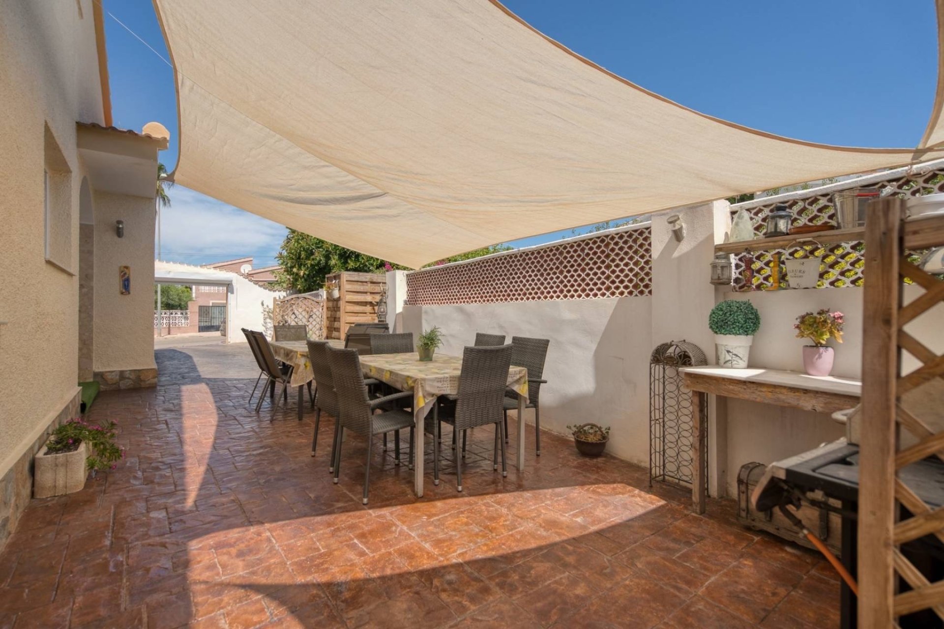 Reventa - Villa - Ciudad Quesada - Central Quesada