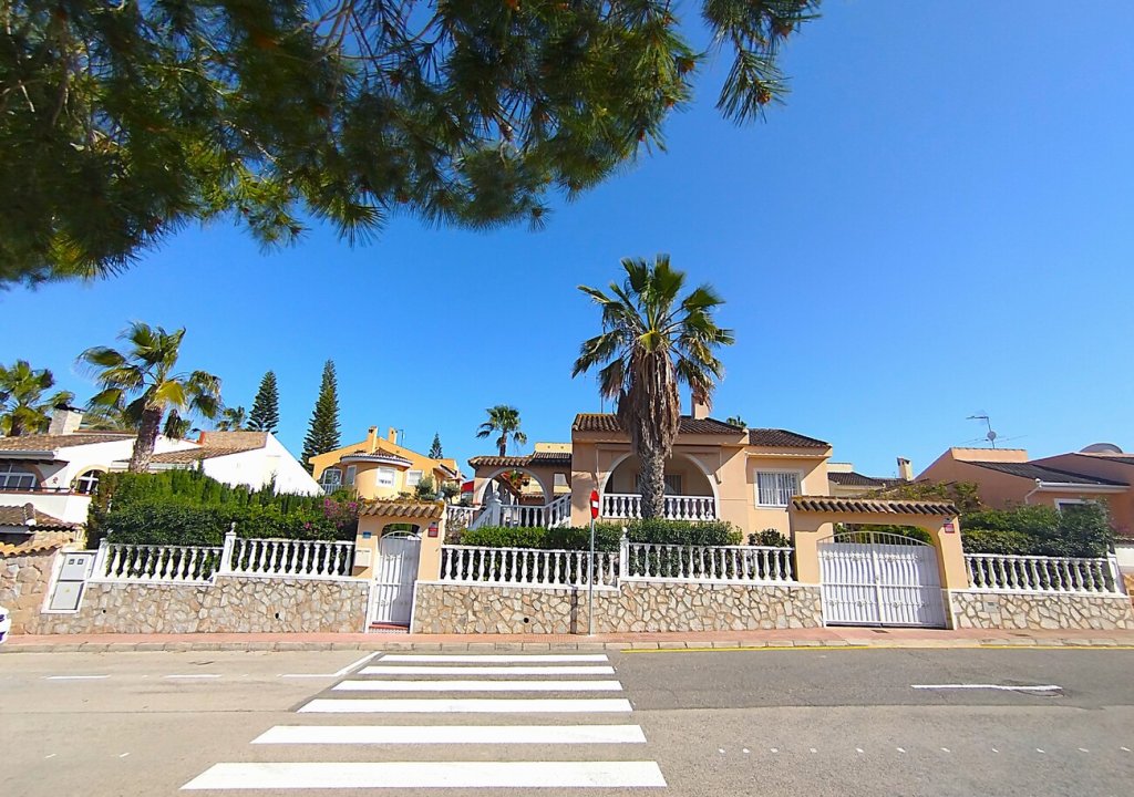 Reventa - Villa - Ciudad Quesada - Costa Blanca