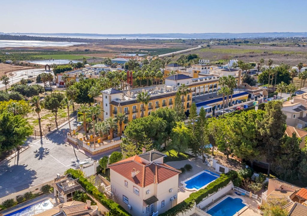 Reventa - Villa - Ciudad Quesada - Dona Pepa