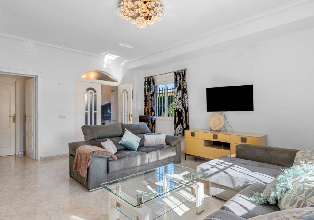 Reventa - Villa - Ciudad Quesada - Dona Pepa