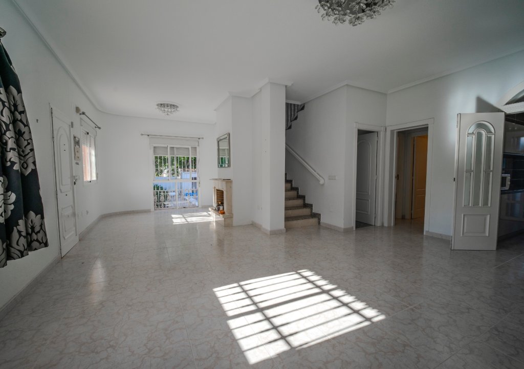 Reventa - Villa - Ciudad Quesada - Dona Pepa