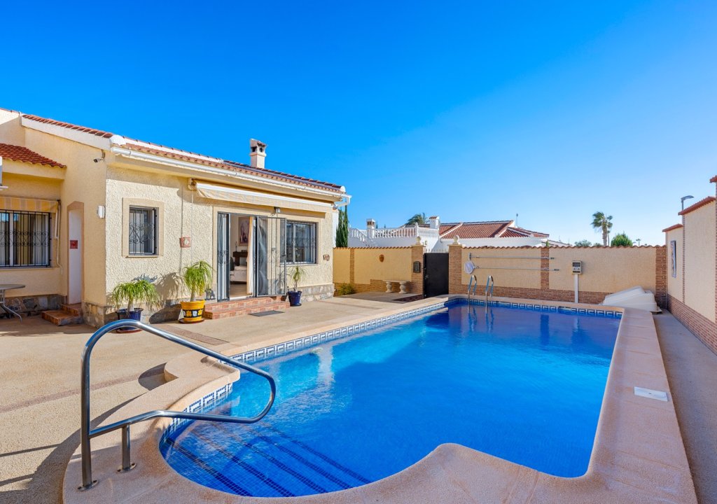 Reventa - Villa - Ciudad Quesada - DOÑA PEPA