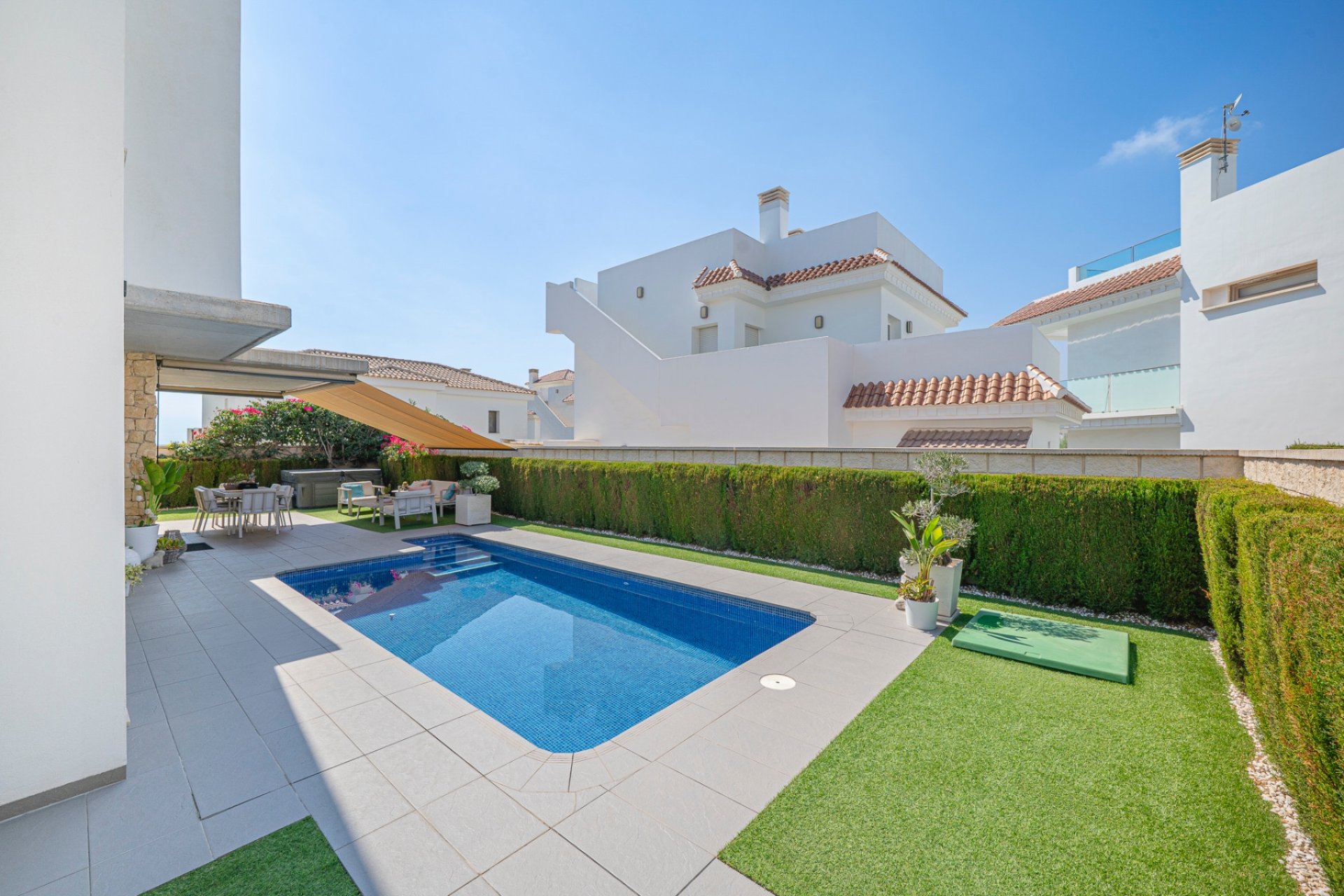 Reventa - Villa - Ciudad Quesada - Lo pepin
