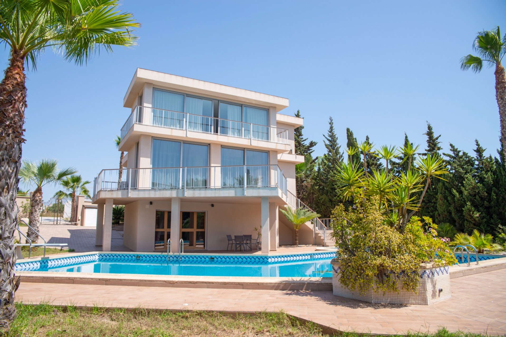 Reventa - Villa - Ciudad Quesada - Pueblo Bravo