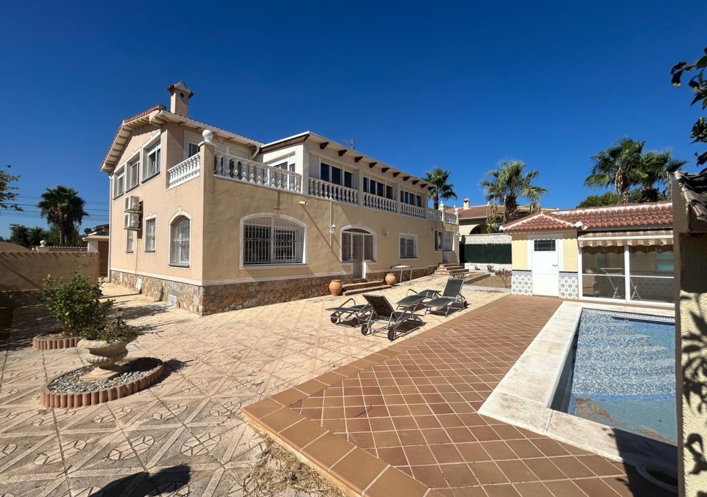 Reventa - Villa - Ciudad Quesada - Town Center