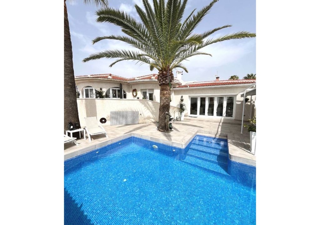 Reventa - Villa - Ciudad Quesada - Town Center