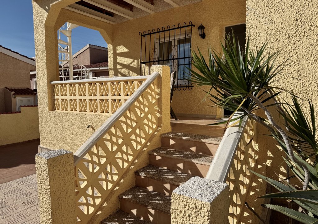 Reventa - Villa - Ciudad Quesada - Town Center