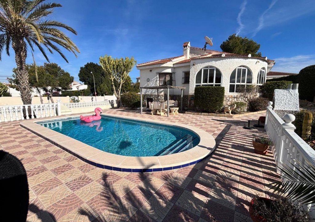 Reventa - Villa Detached - Ciudad Quesada - CENTRO