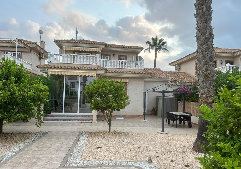 Reventa - Villa - Villamartín - Los Dolses