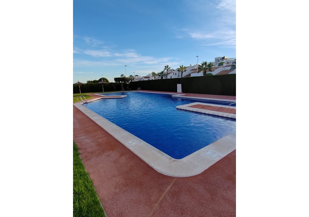 Reventa - Villa - Villamartín - Los Dolses