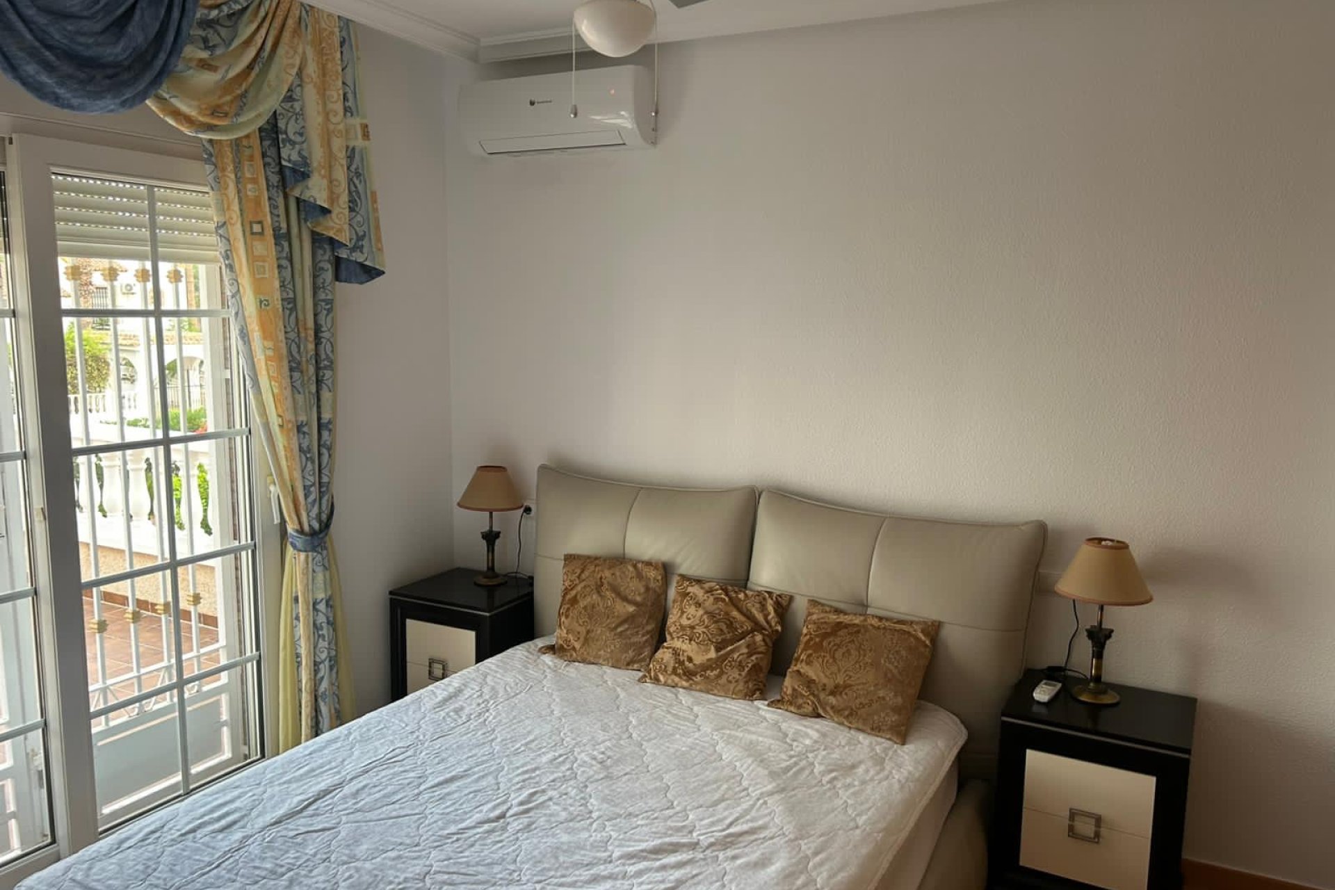 Reventa - Villa - Villamartín - Los Dolses