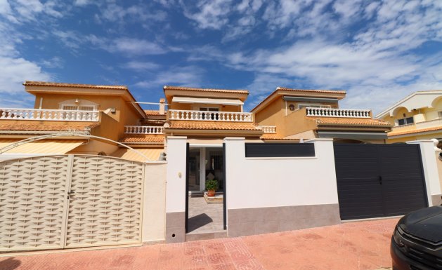 Semi Detached - Herverkoop - Benijofar - Monte Azul