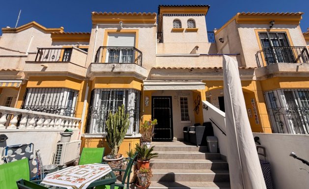 Semi Detached - Resale - El Raso - El Raso