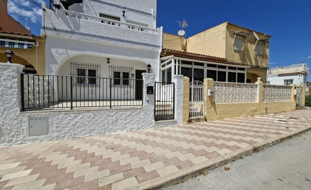 Semi Detached - Resale - La Marina - La Marina - Urbanization