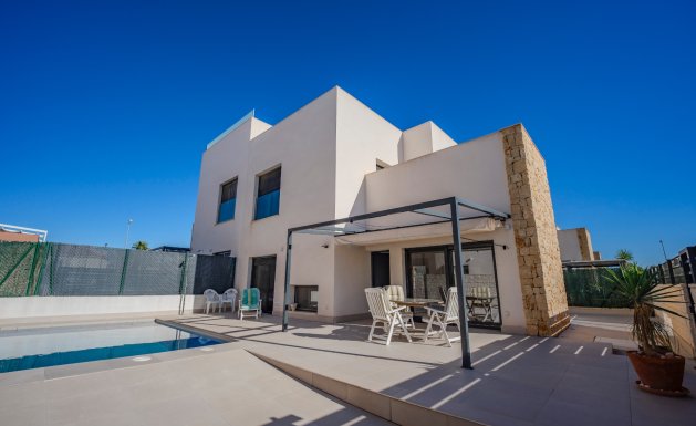 Semi Detached - Reventa - Ciudad Quesada - RP8-13194