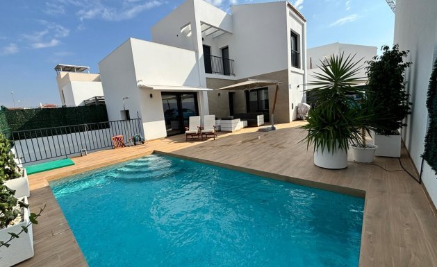 Villa Detached - Herverkoop - Ciudad Quesada - RP548979