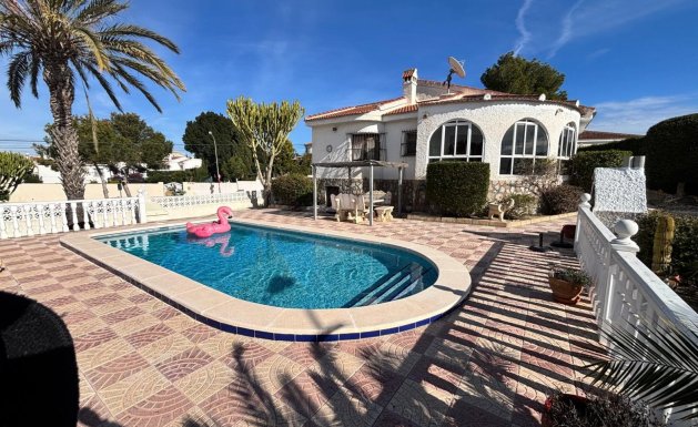 Villa Detached - Reventa - Ciudad Quesada - CENTRO