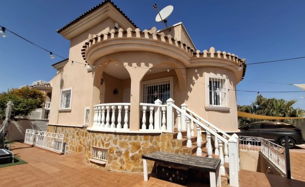 Villa Detached - Reventa - Ciudad Quesada - Dona Pepa